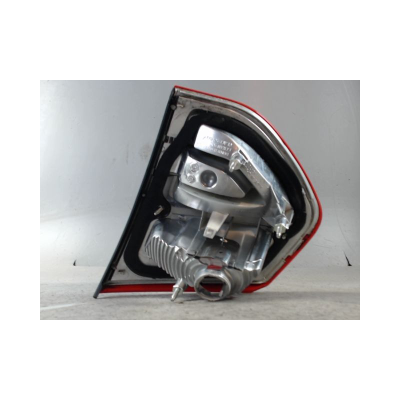 FEU ARRIERE INTERIEUR GAUCHE CITROEN C4 PICASSO 007-