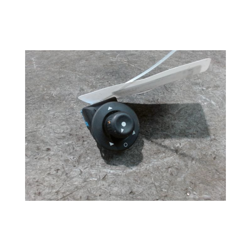 COMMANDE RETROVISSEUR EXTERIEUR ELECTRIQUE CITROEN C3 2002-2005