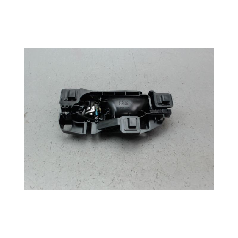POIGNEE INTERIEURE PORTE AVANT DROIT PEUGEOT 308 2011-