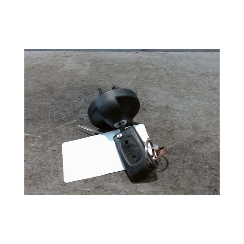 BOUCHON RESERVOIR A CARBURANT PEUGEOT 207 3P