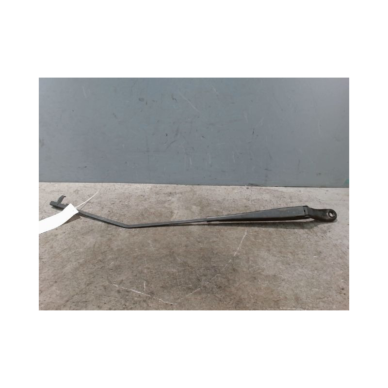 BRAS ESSUIE-GLACE AVANT DROIT PEUGEOT 207 3P