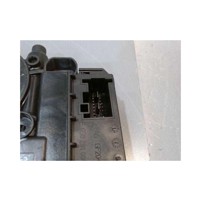 MECANISME+MOTEUR LEVE-GLACE AVANT DROIT VOLKSWAGEN POLO