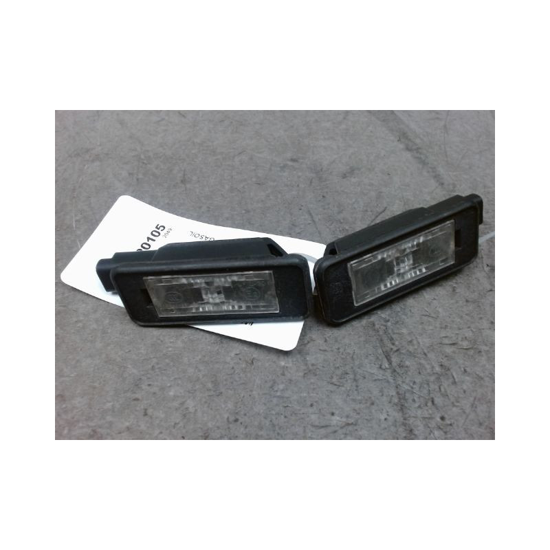 ECLAIREUR PLAQUE DE POLICE PEUGEOT 208