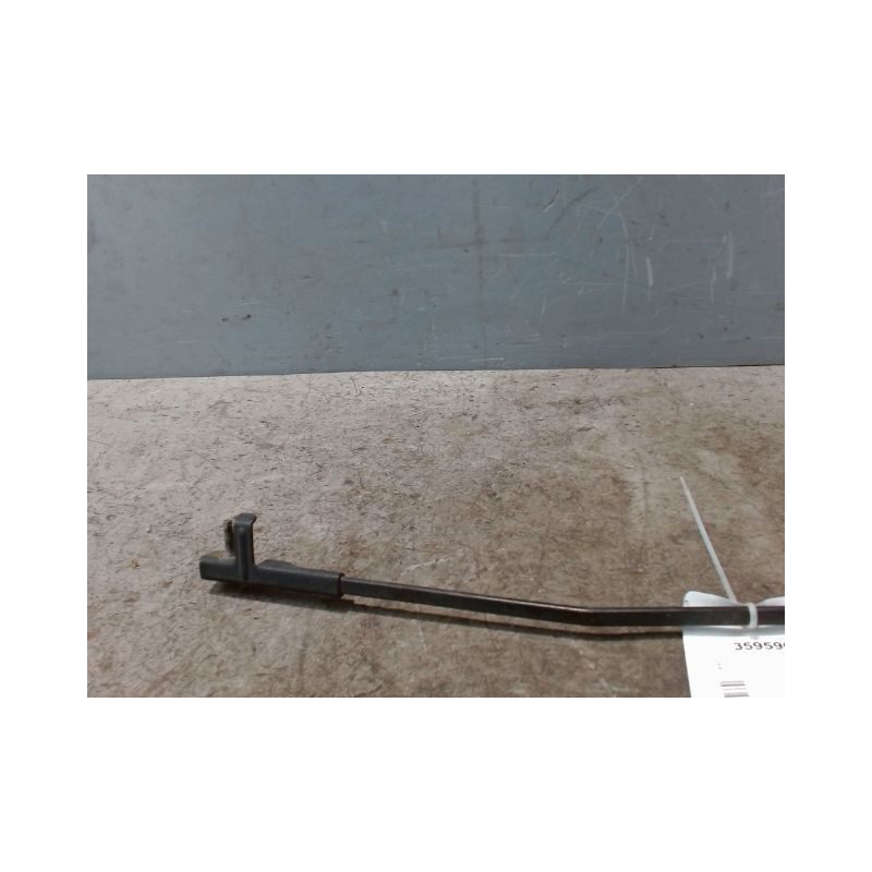 BRAS ESSUIE-GLACE AVANT GAUCHE PEUGEOT 207 3P