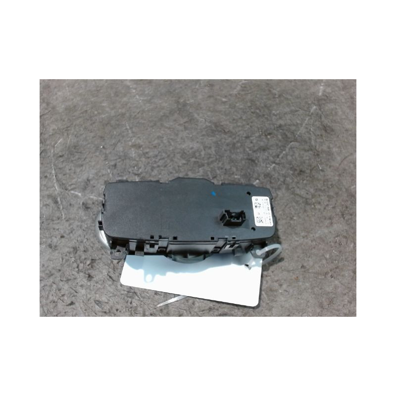 COMMANDE ECLAIRAGE MINI MINI 2010-