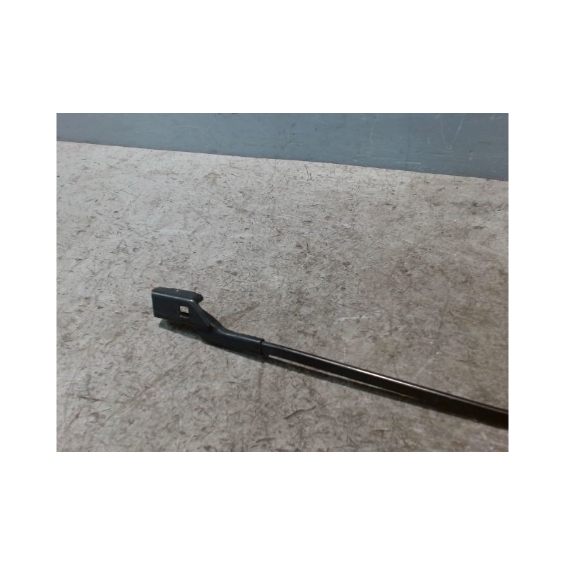 BRAS ESSUIE-GLACE AVANT GAUCHE PEUGEOT 308