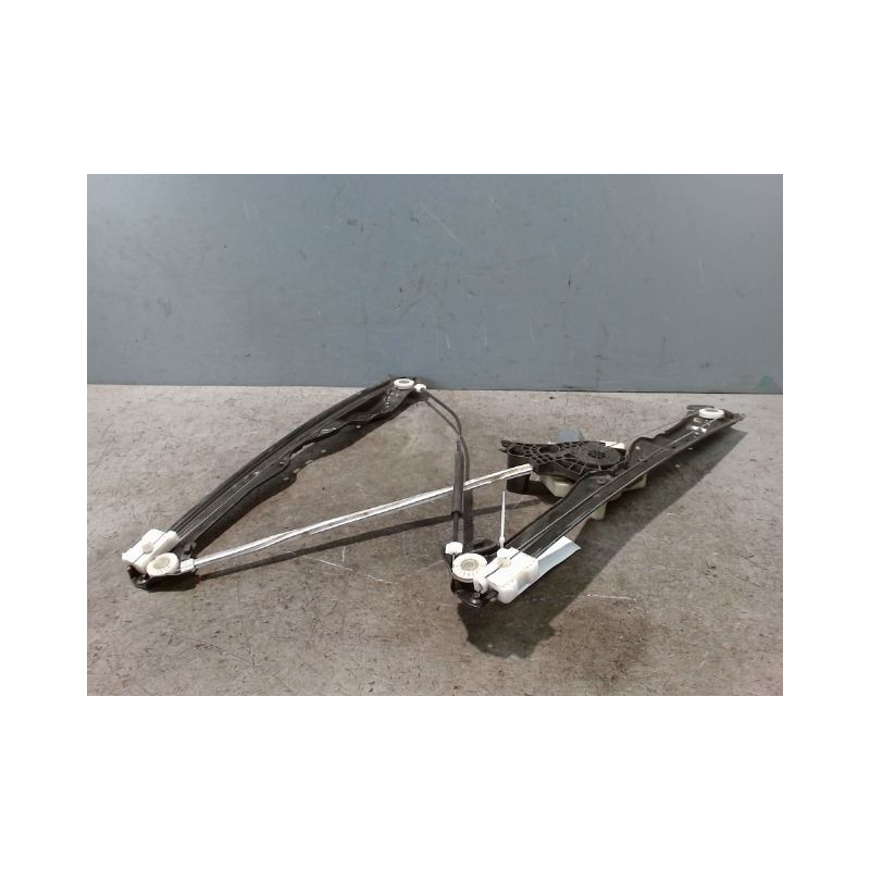 MECANISME+MOTEUR LEVE-GLACE AVANT GAUCHE PEUGEOT 308