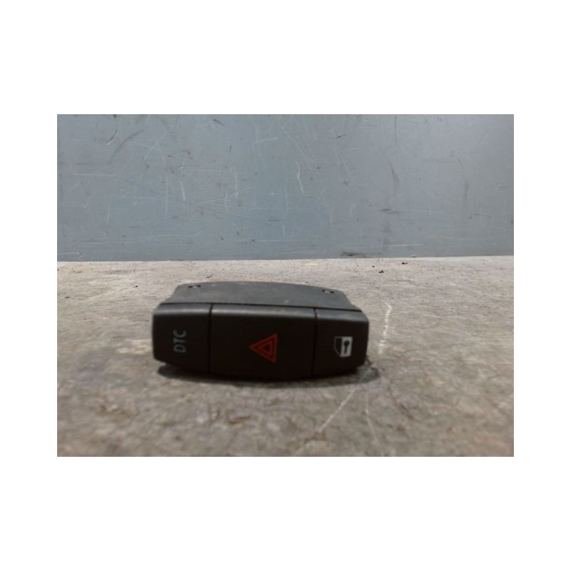 BOUTON DE WARNING B.M.W. SERIE 1