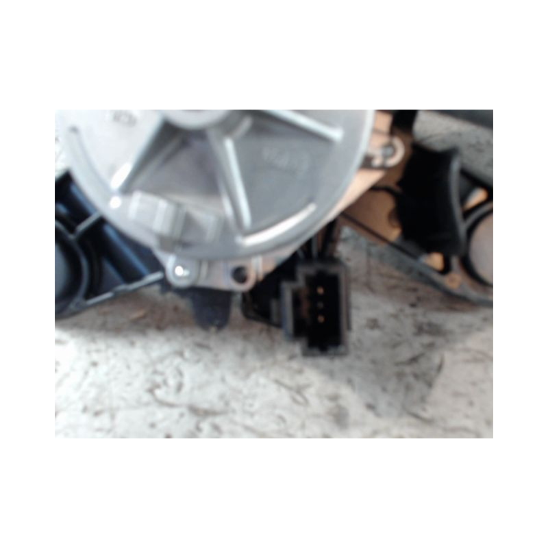 MOTEUR ESSUIE-GLACE ARRIERE PEUGEOT 2008