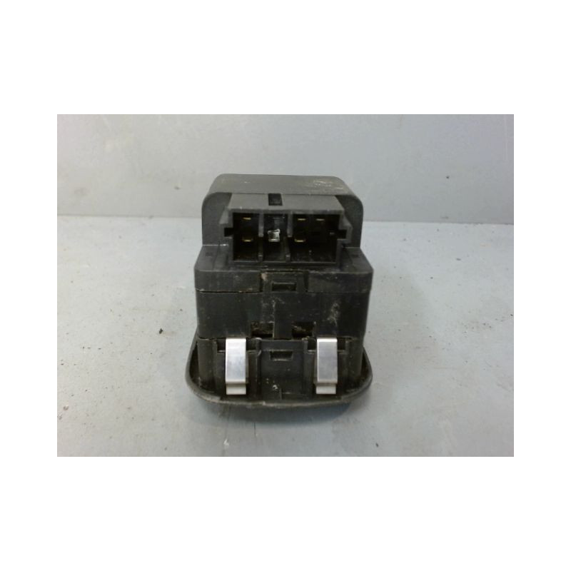 COMMANDE LEVE-GLACE PORTE AVG PEUGEOT 306