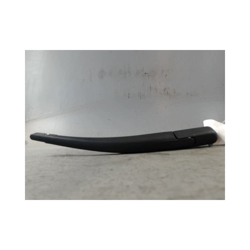 BRAS ESSUIE-GLACE ARRIERE PEUGEOT 208