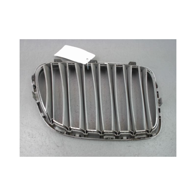GRILLE CALANDRE GAUCHE BMW X1
