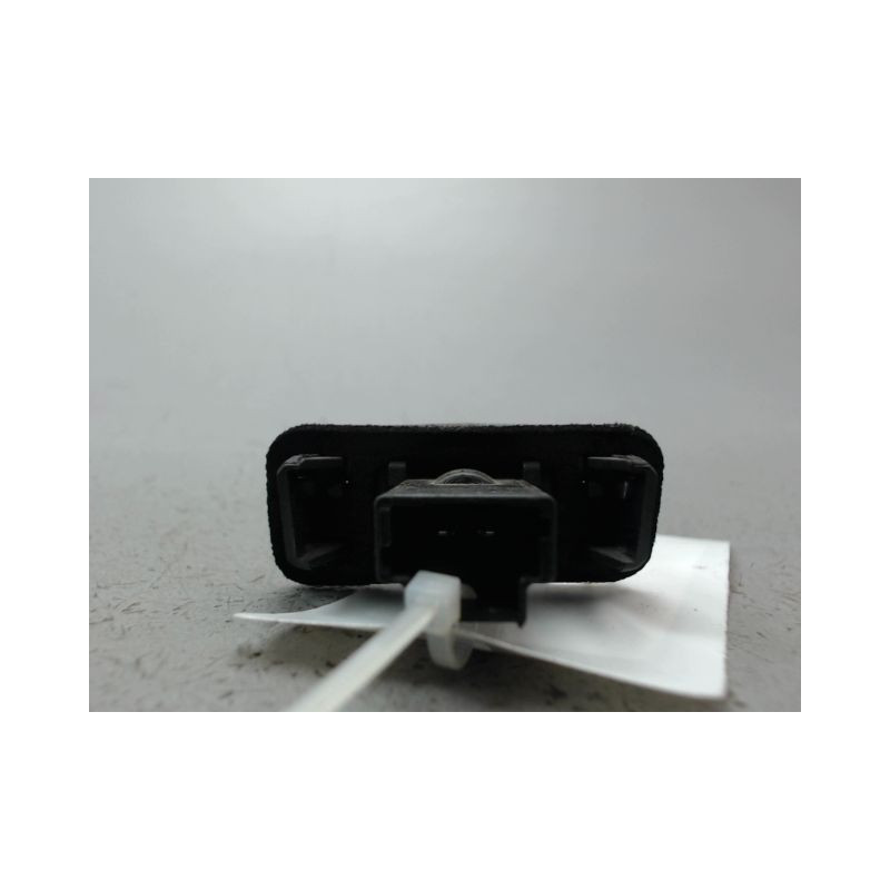 ECLAIREUR PLAQUE DE POLICE DROIT PEUGEOT 5008 2009-