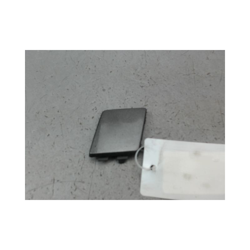 OBTURATEUR COUVRE CROCHET DE BOUCLIER AV PEUGEOT 308 2011-