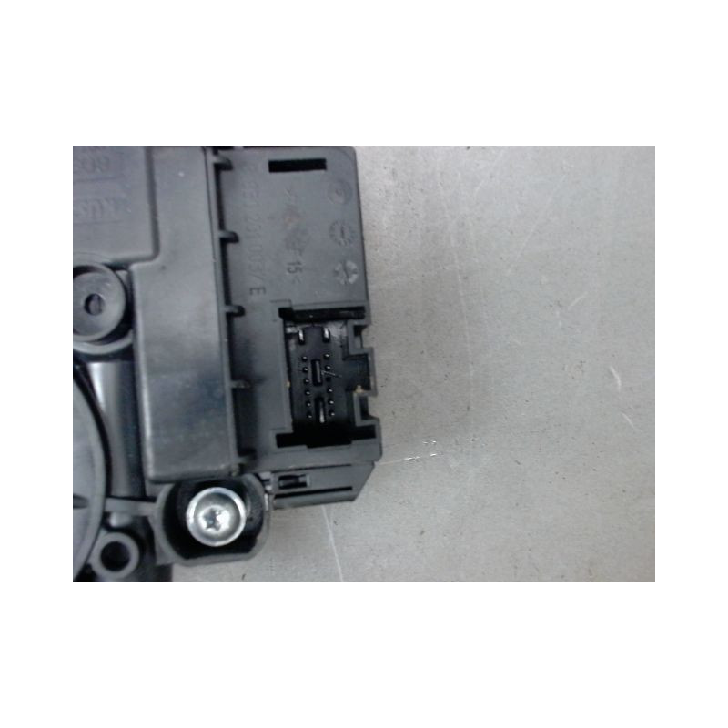MECANISME+MOTEUR LEVE-GLACE AVANT GAUCHE VOLKSWAGEN POLO