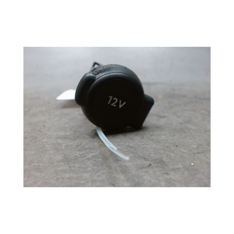 PRISE 12V AV PEUGEOT 308