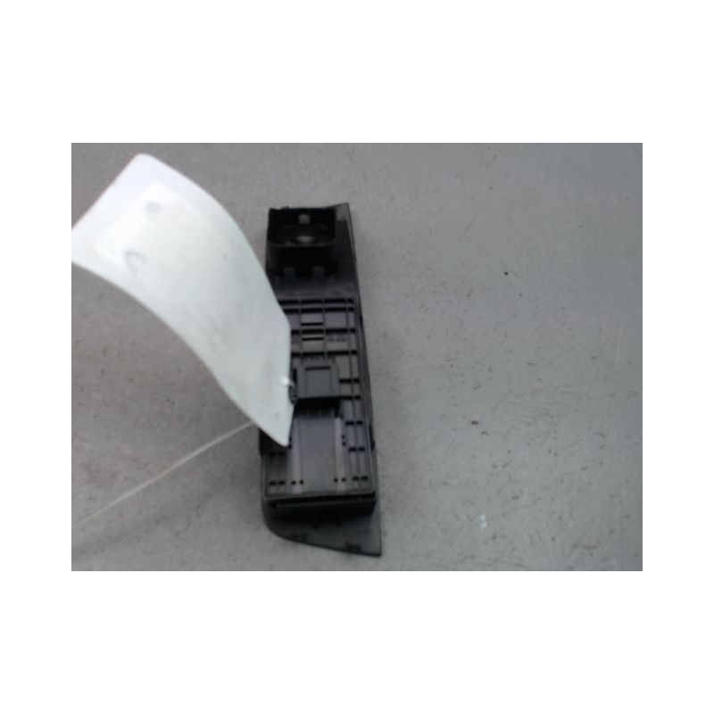 COMMANDE LEVE-GLACE PORTE AVG AUDI A1