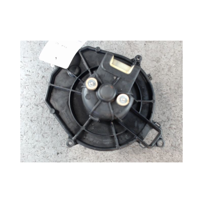 MOTEUR VENTILATEUR CHAUFFAGE PEUGEOT PARTNER FGT 2002-