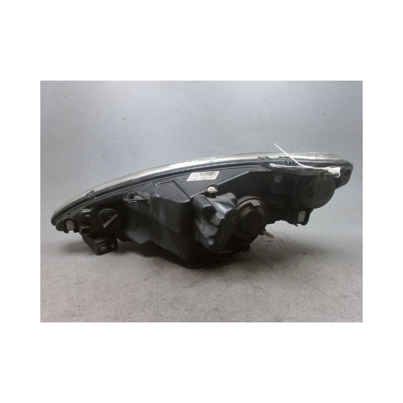 PHARE DROIT PEUGEOT 1007