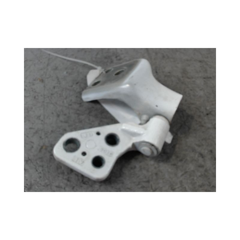 CHARNIERE INF PORTE BATTANTE ARG PEUGEOT PARTNER FGT 2002-