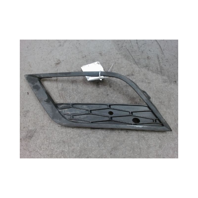 GRILLE VENTILATION PARE-CHOC AVG SEAT LEON