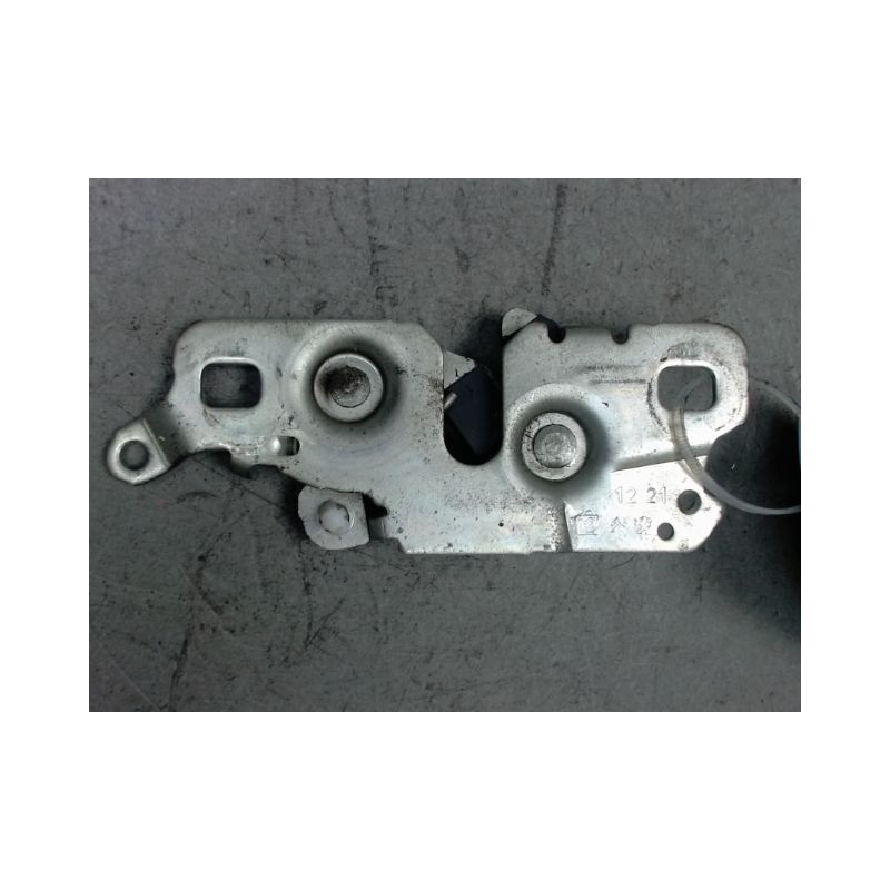 SERRURE CAPOT PEUGEOT 208