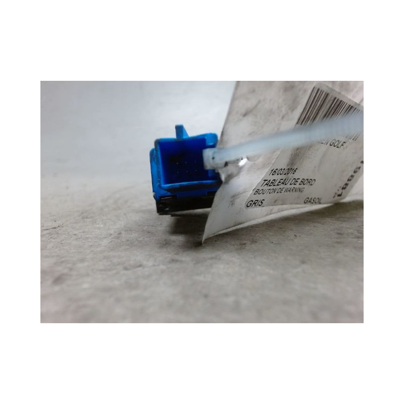 BOUTON DE WARNING VOLKSWAGEN GOLF