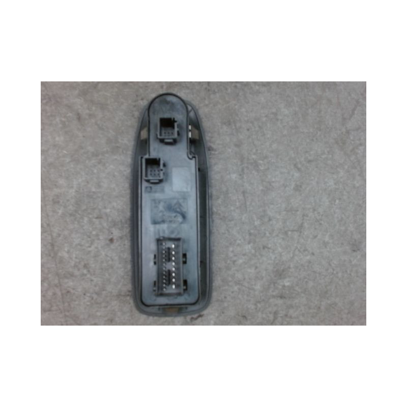 COMMANDE LEVE-GLACE PORTE AVG PEUGEOT 208