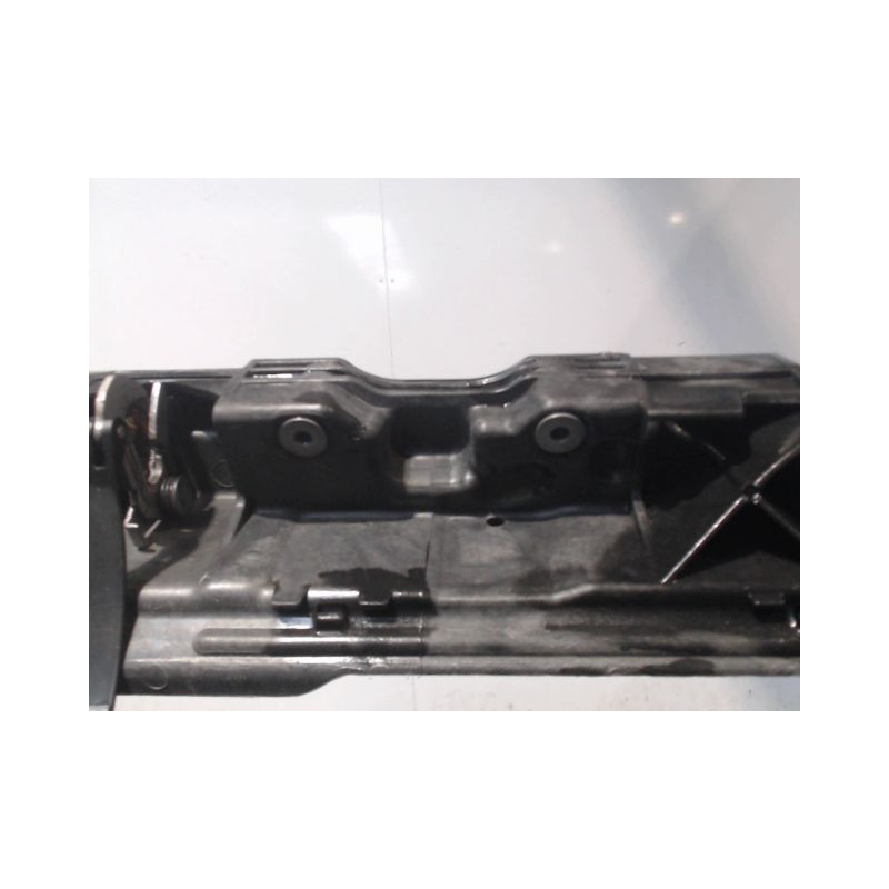 TRAVERSE SUPERIEURE ARMATURE AVANT PEUGEOT 308 2011-