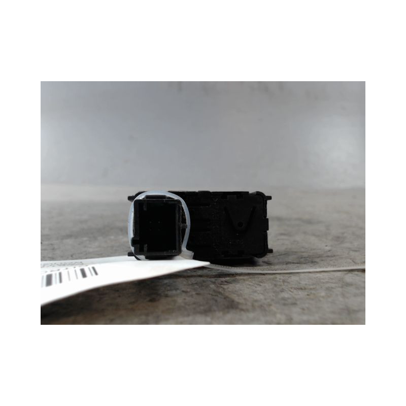 COMMANDE LEVE-GLACE PORTE AVD CITROEN DS4