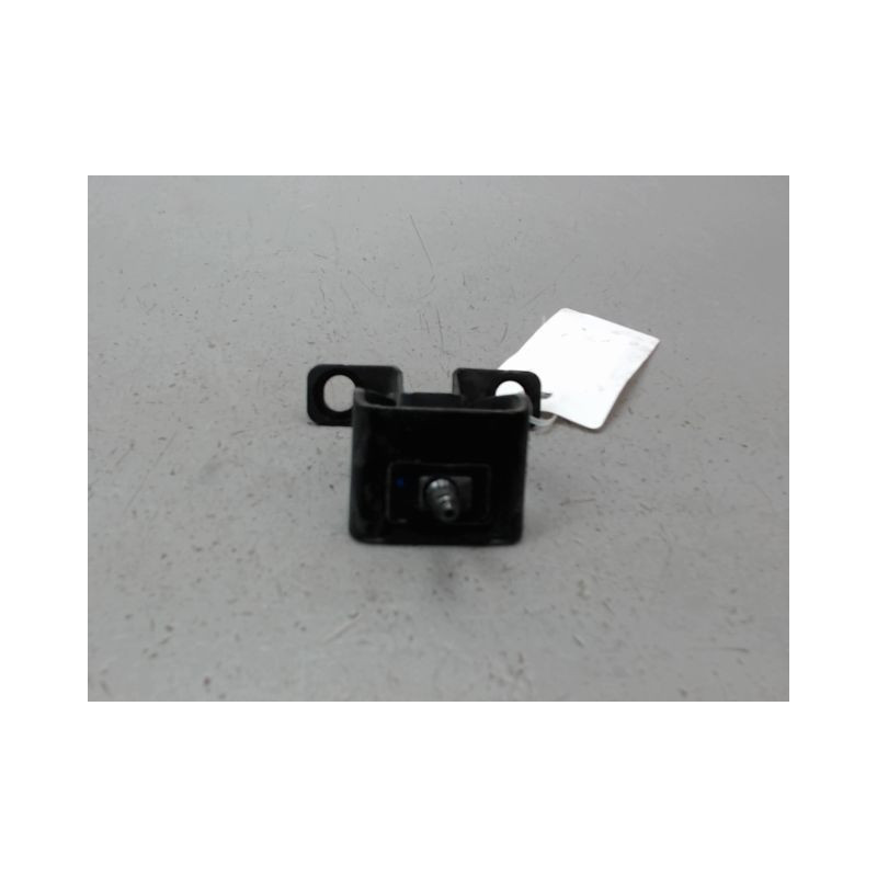 CHARNIERE HAYON G PEUGEOT 5008 2009-
