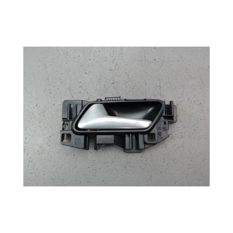 POIGNEE INTERIEURE PORTE AVANT GAUCHE PEUGEOT 208 2012-...