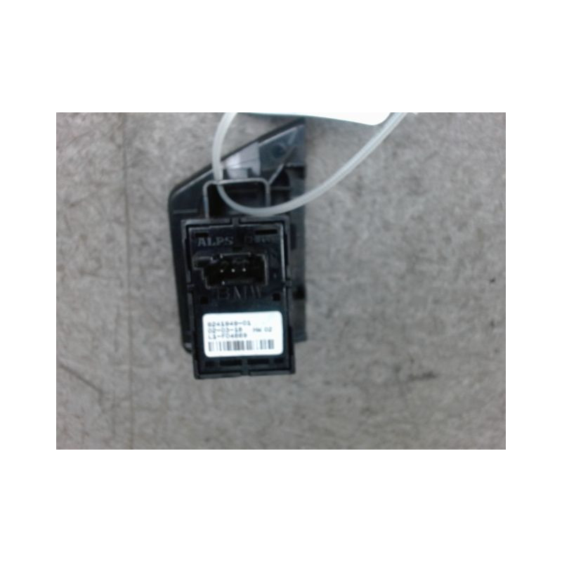 COMMANDE LEVE-GLACE PORTE AVD B.M.W. SERIE 5