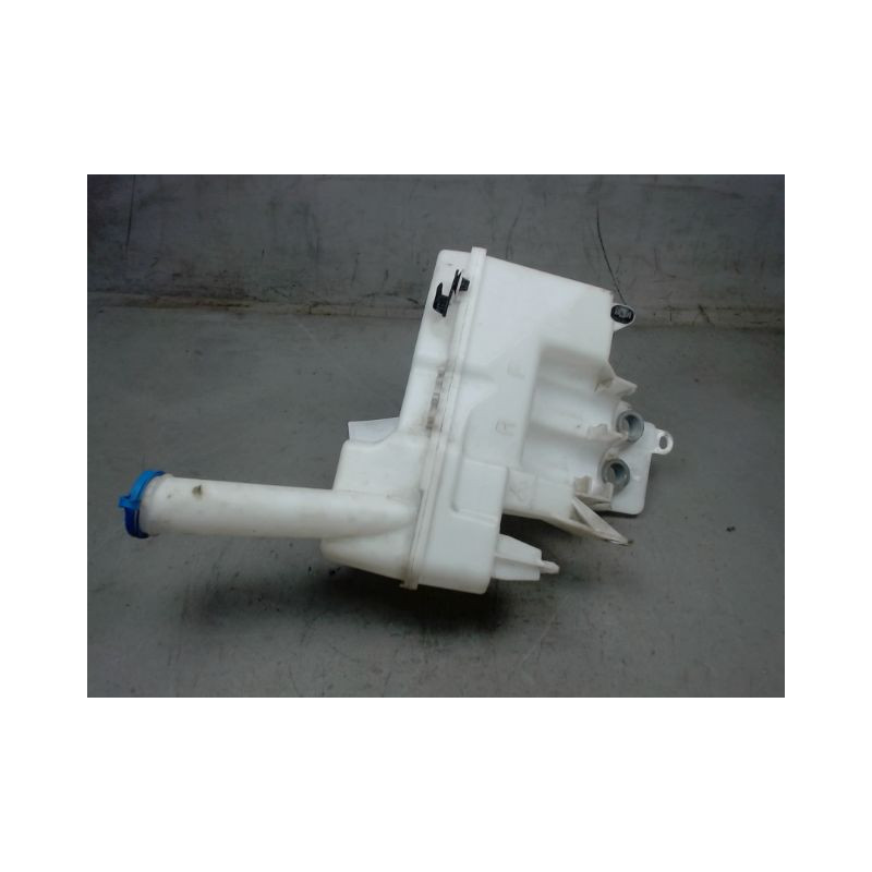 RESERVOIR LAVE-GLACE AVANT PEUGEOT 108