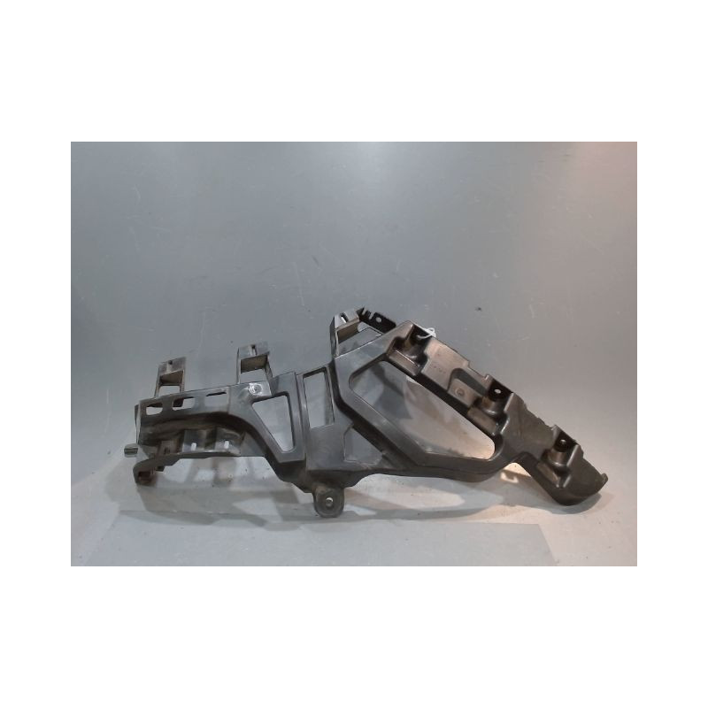 SUPPORT PARE-CHOC ARG PEUGEOT 5008