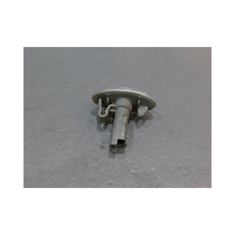 REPETITEUR AILE DROIT PEUGEOT EXPERT
