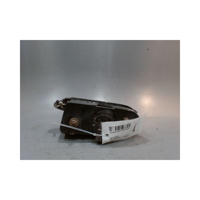 PHARE ANTIBROUILLARD AVANT DROIT CHRYSLER PTCRUISER