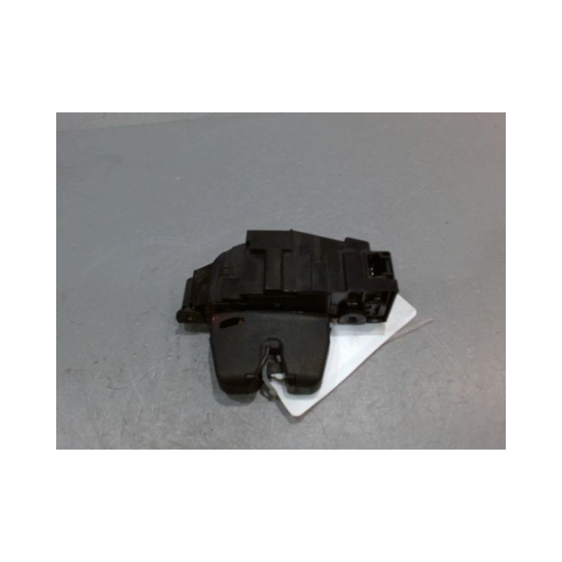 SERRURE COFFRE ARRIERE PEUGEOT 508