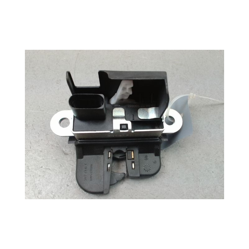 SERRURE HAYON  VOLKSWAGEN POLO 2005-