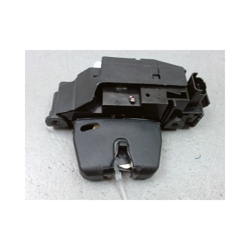 SERRURE HAYON  PEUGEOT 308 2011-