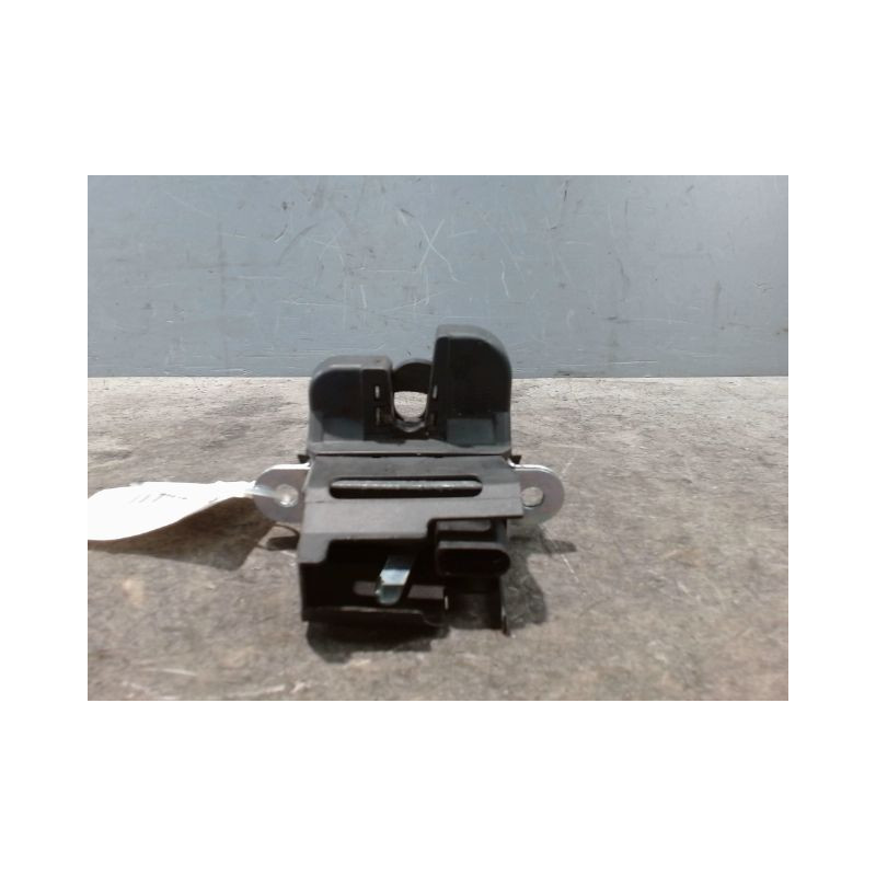 SERRURE HAYON  VOLKSWAGEN GOLF VI 2008-