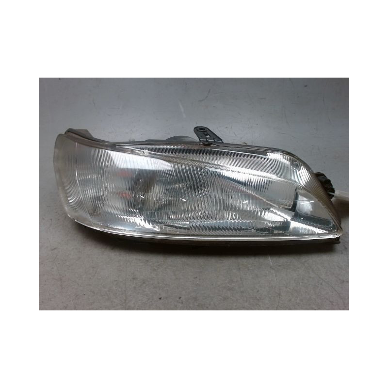 PHARE DROIT PEUGEOT 306 97-2001