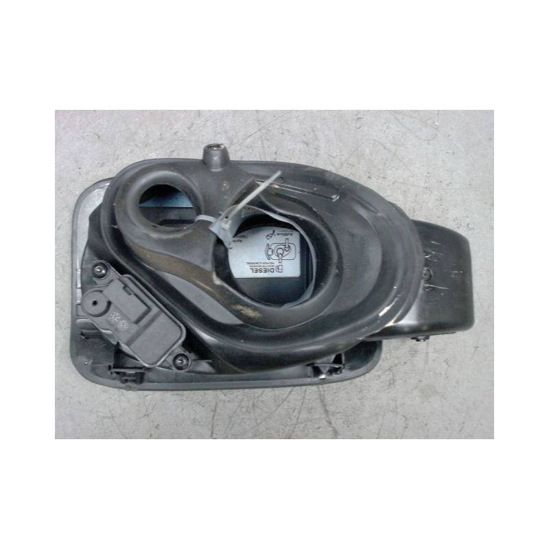 VOLET DE TRAPPE CARBURANT AUDI Q3