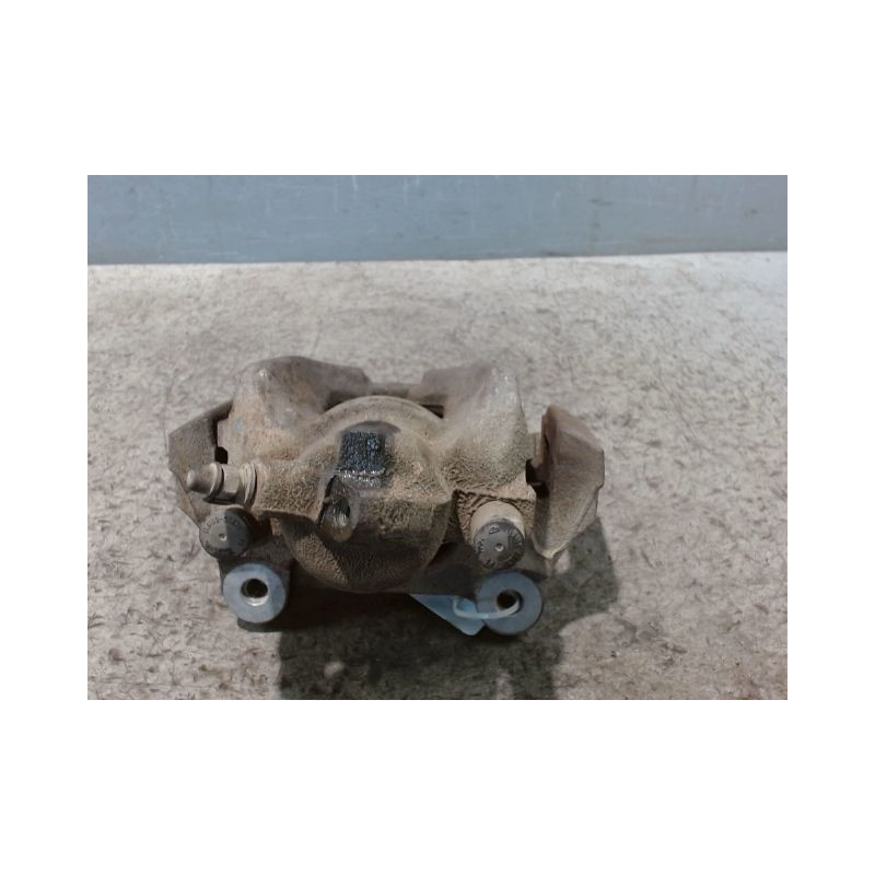 ETRIER DE FREIN AVANT DROIT B.M.W. SERIE 1