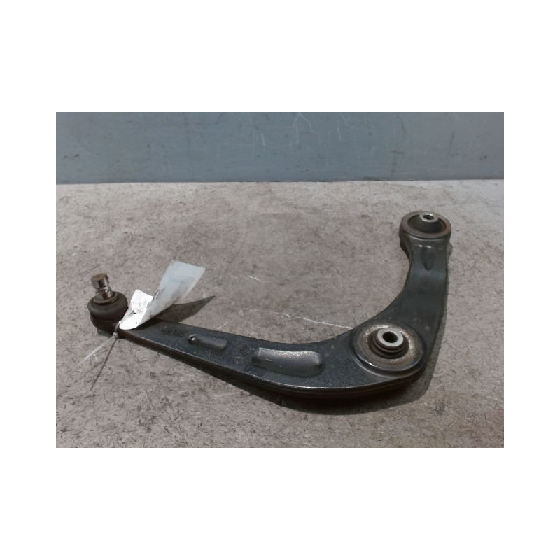 TRIANGLE INFERIEUR AVANT DROIT PEUGEOT 206+ 2009-