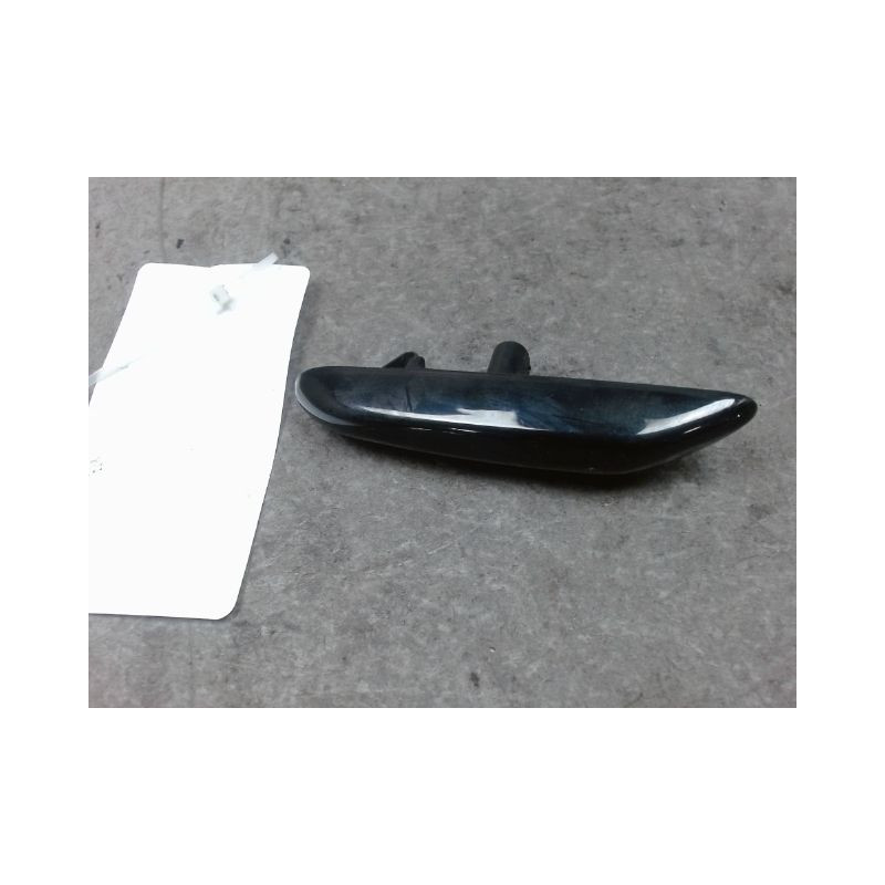REPETITEUR AILE GAUCHE B.M.W. SERIE 1