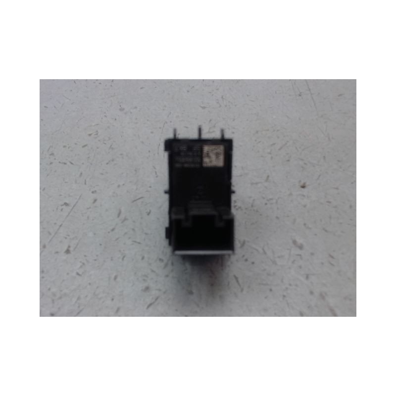 COMMANDE LEVE-GLACE PORTE AVD VOLKSWAGEN TIGUAN