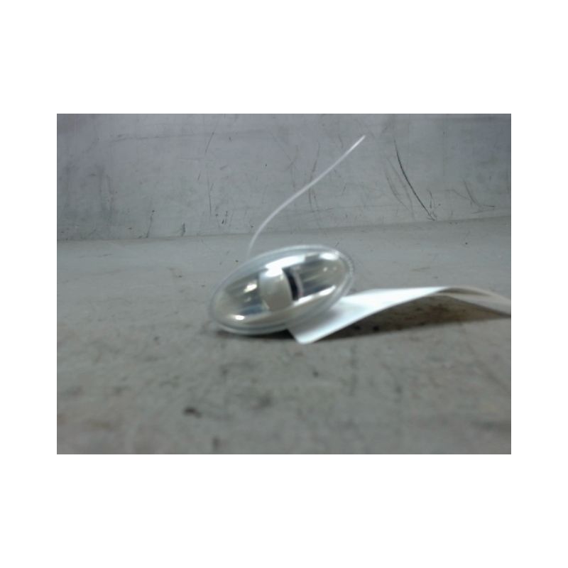 REPETITEUR AILE GAUCHE PEUGEOT 206