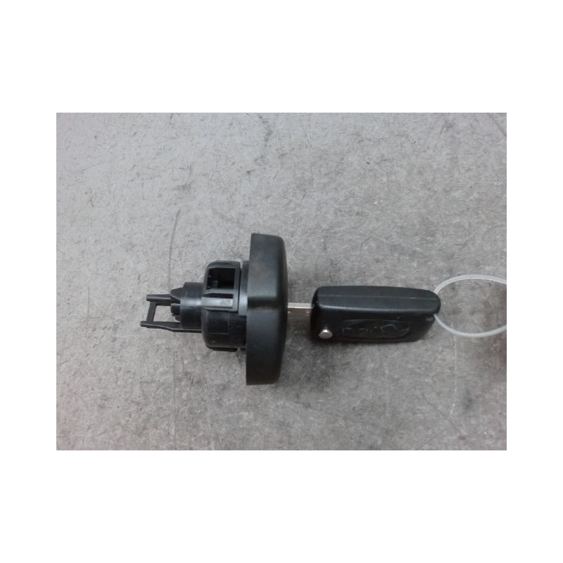 BOUCHON RESERVOIR A CARBURANT PEUGEOT 3008 2009-