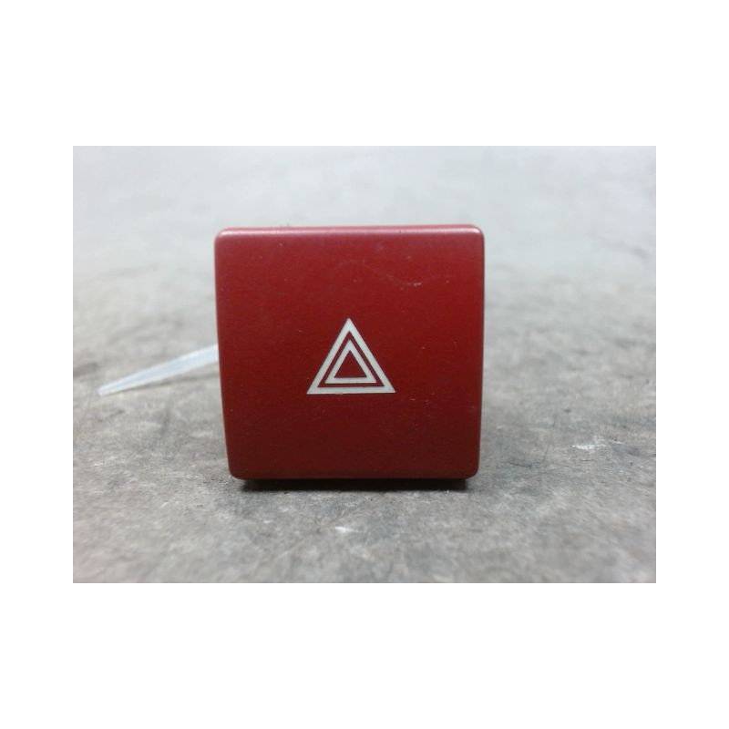 BOUTON DE WARNING PEUGEOT PARTNER